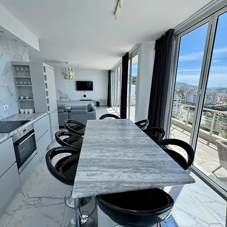 Penthouse Paulina Apartment *