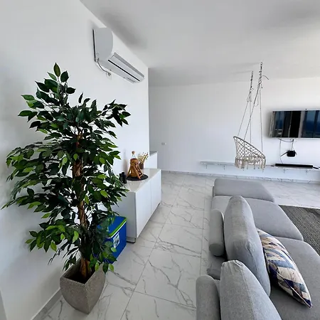 Penthouse Paulina Apartment Sarande